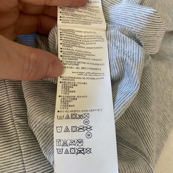 Under Armour Men's Gray Polo Shirt - Picture 9 of 10